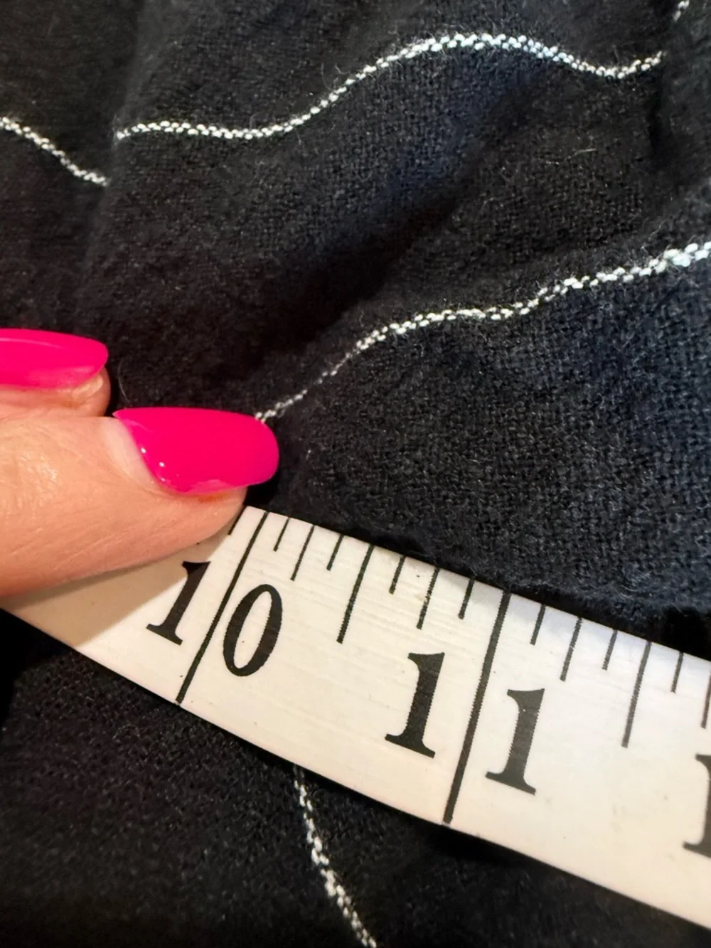Time and Tru Black Pinstripe Elastic Waist Pull-On Shorts